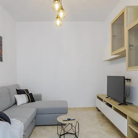 Holiday home Cubo's Lola Nueva House Town Center